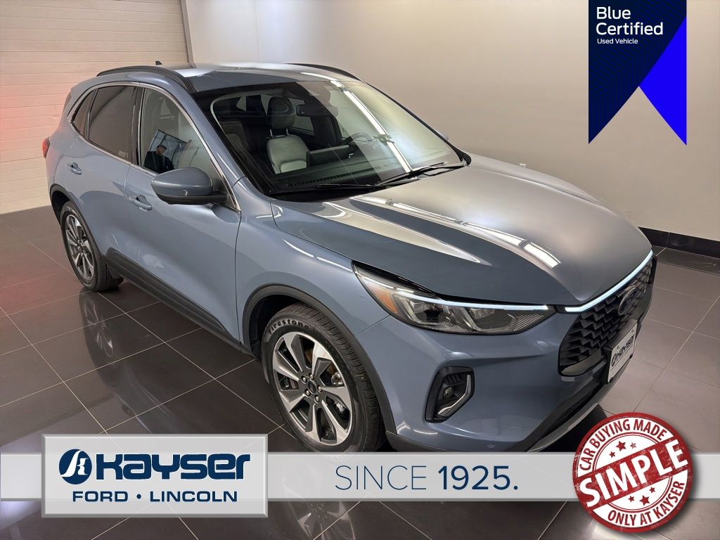2023 Ford Escape Hybrid Platinum