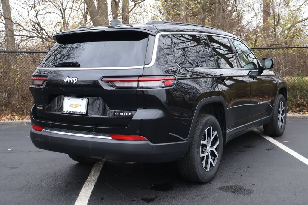 Thumbnail: 2024 Jeep Grand Cherokee L - 8