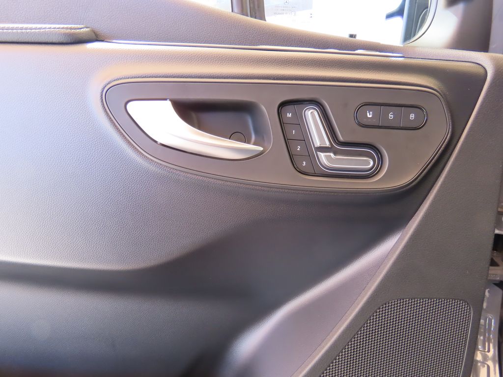 Thumbnail: 2026 Mercedes-Benz Sprinter - 23