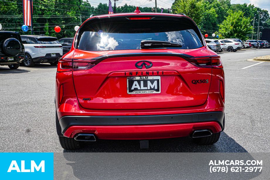 Used 2025 Red INFINITI SPORT image 11
