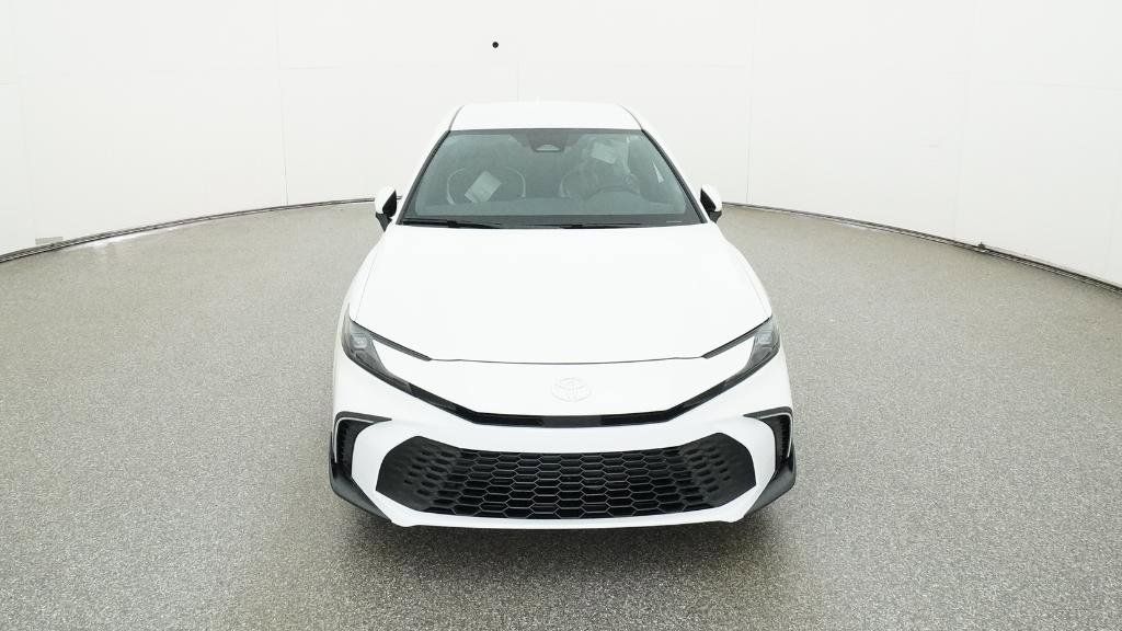 2025 Toyota Camry SE 3