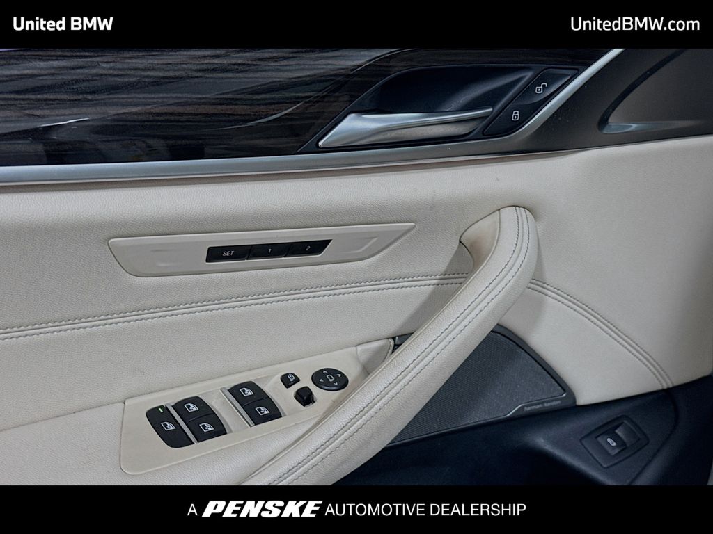 Thumbnail: 2022 BMW 5 Series - 3