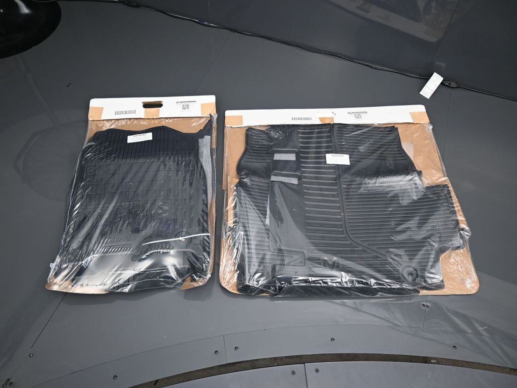 New 2026 Bright White Clearcoat Ram Laramie image 38