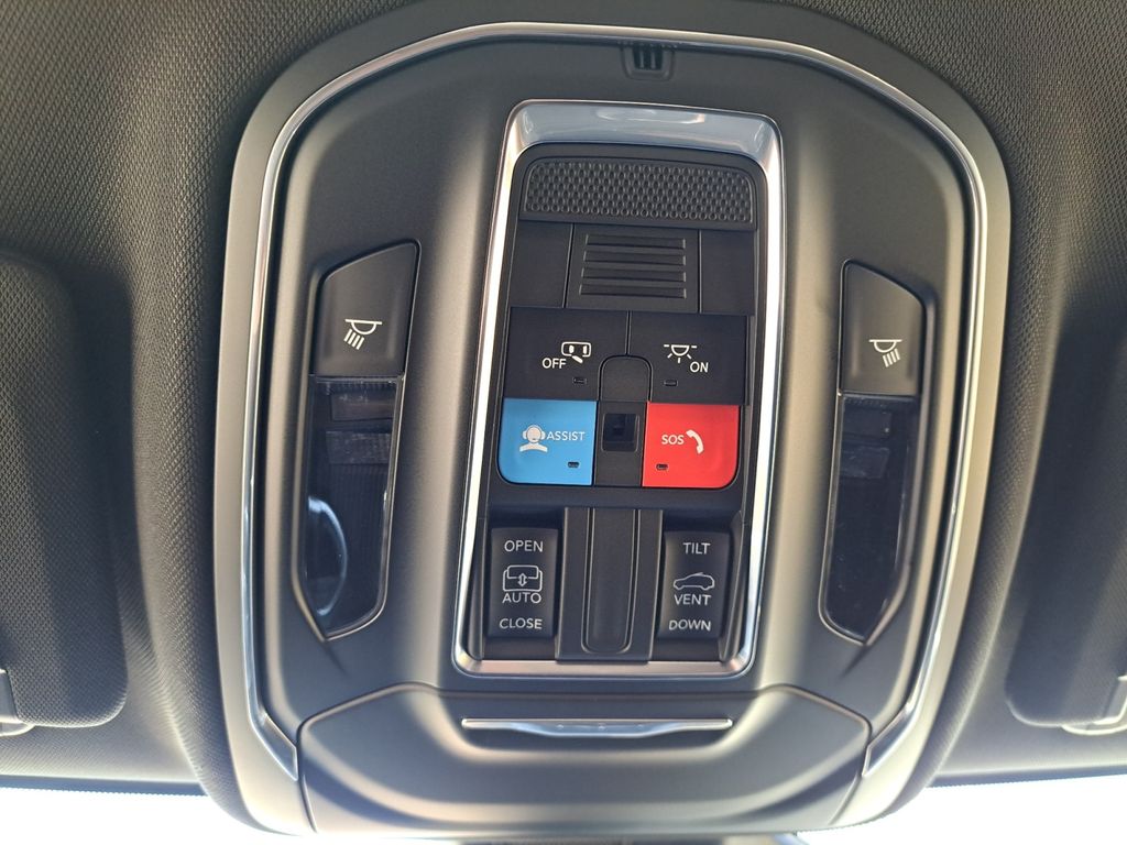 New Car 2025 Jeep Grand Cherokee  Laredo X For Sale Under $35,000 In Austin, Texas