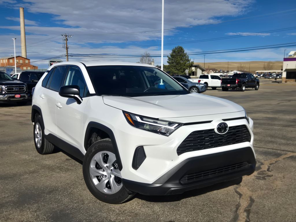 2025 Toyota RAV4 LE AWD