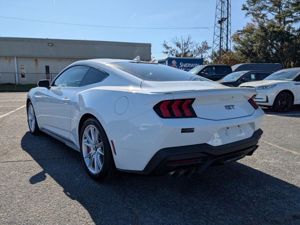 2025 Ford Mustang GT Premium Fastback