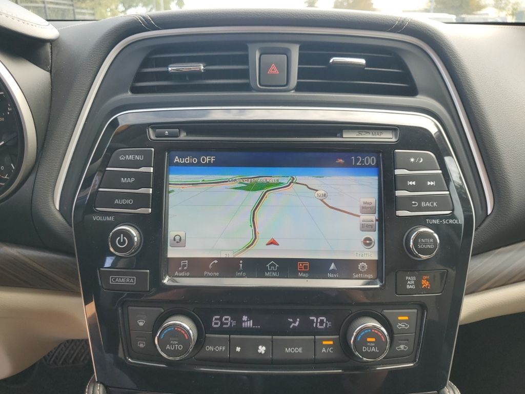 Used Car 2017 Nissan Maxima  Platinum For Sale Under $15,000 In Austin, Texas