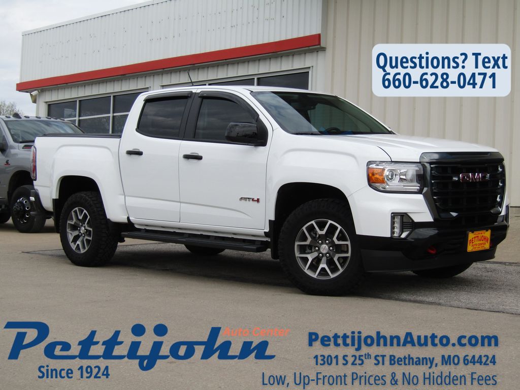 Summit White 2022 GMC Canyon AT4 Crew Cab 4WD with Leather Pickup Truck Four-Wheel Drive 8-Speed Automatic
