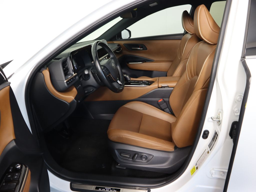 Thumbnail: 2025 Toyota Crown Signia - 19