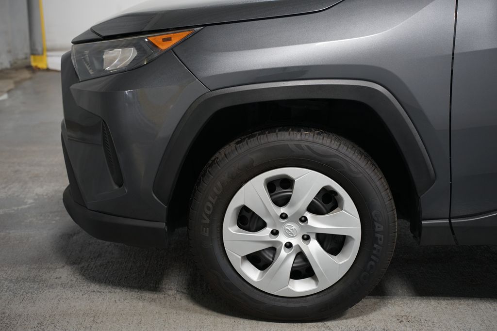 Thumbnail: 2019 Toyota RAV4 - 5