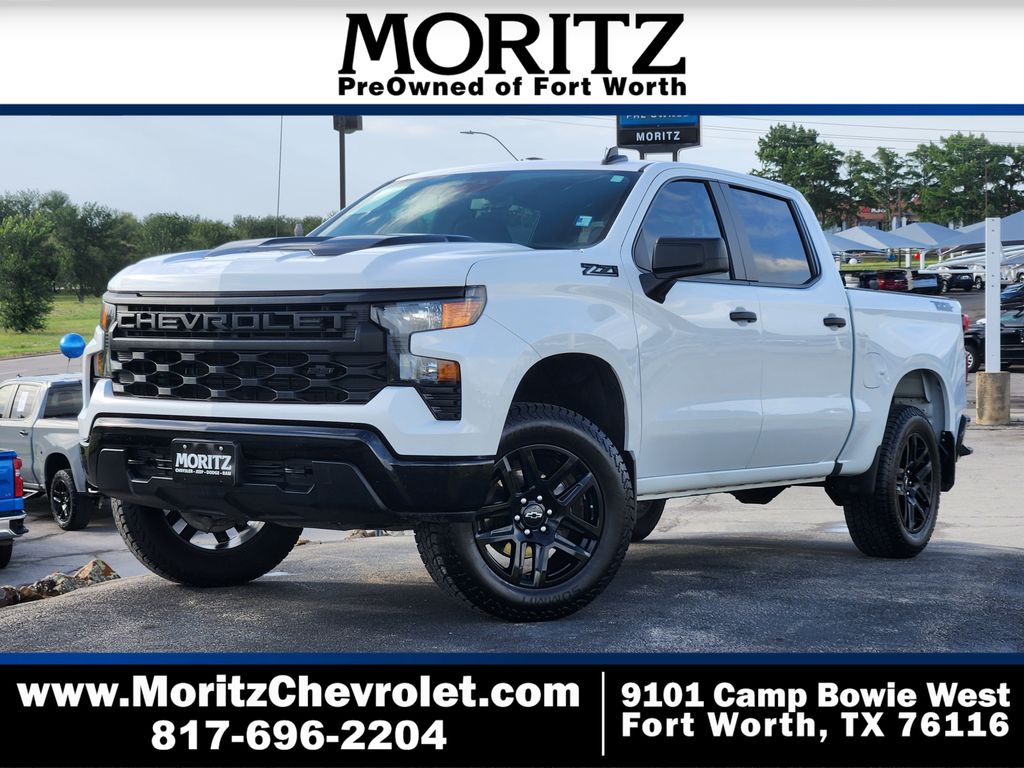 Summit White 2024 Chevrolet Silverado 1500 Pickup Truck Four-Wheel Drive Automatic