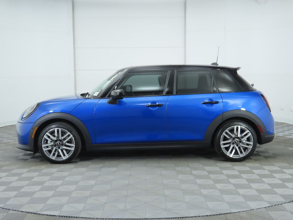 2025 MINI Cooper S 8