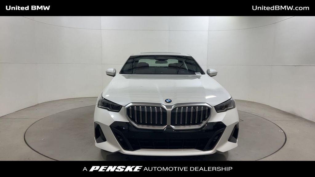 Thumbnail: 2026 BMW 5 Series - 3