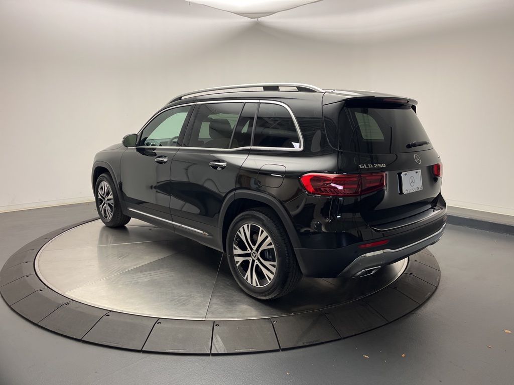 Thumbnail: 2025 Mercedes-Benz GLB - 5