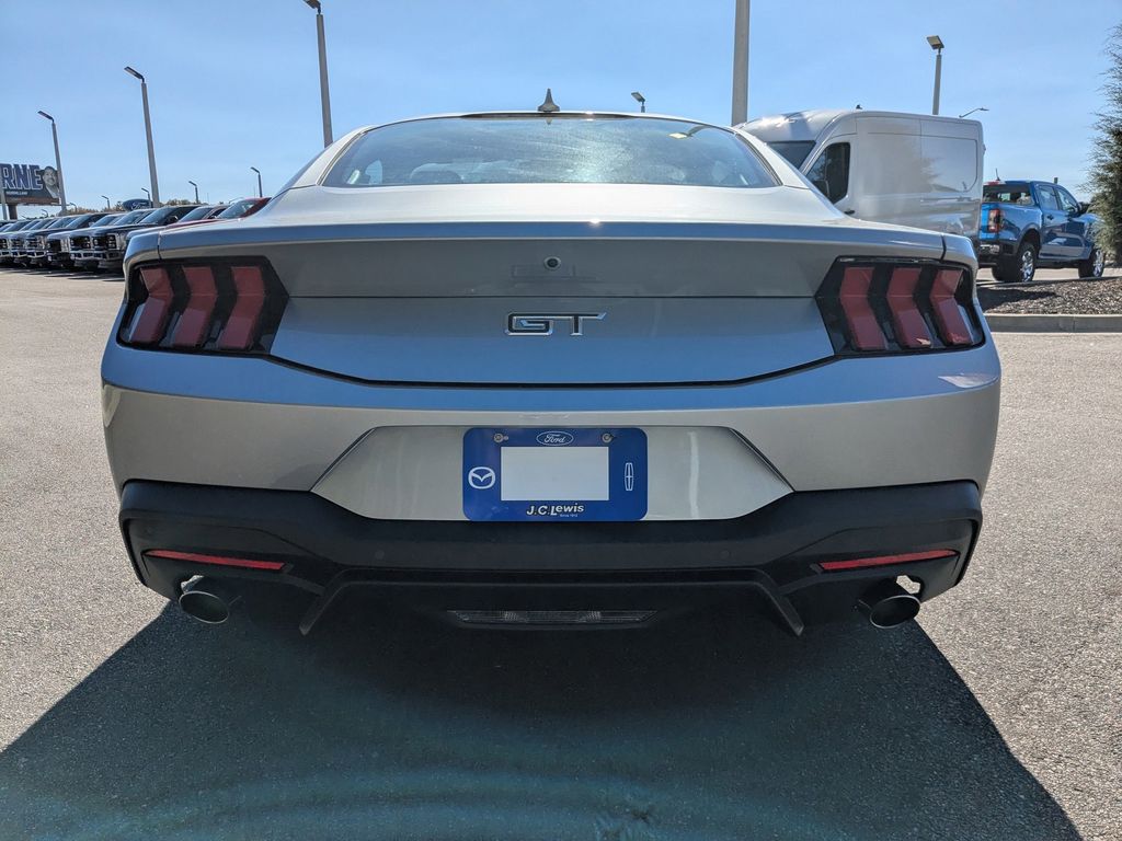 2025 Ford Mustang GT Fastback