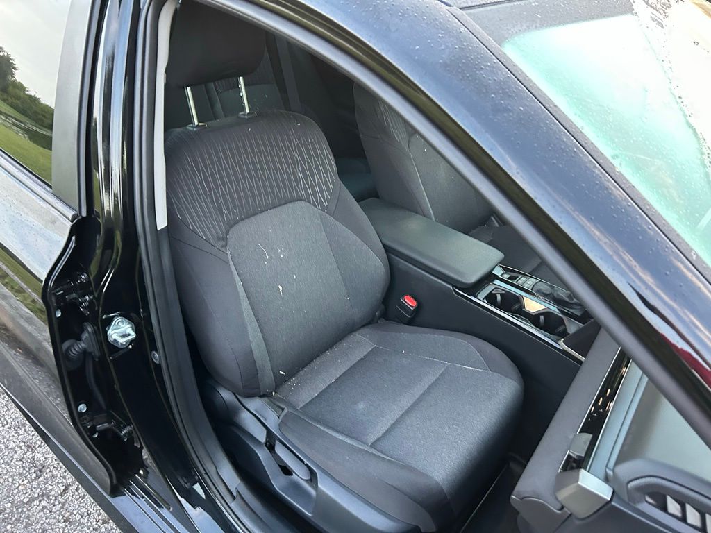 Thumbnail: 2025 Toyota Camry - 15