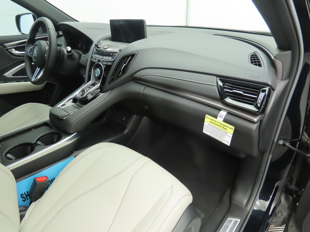 Thumbnail: 2025 Acura RDX - 17