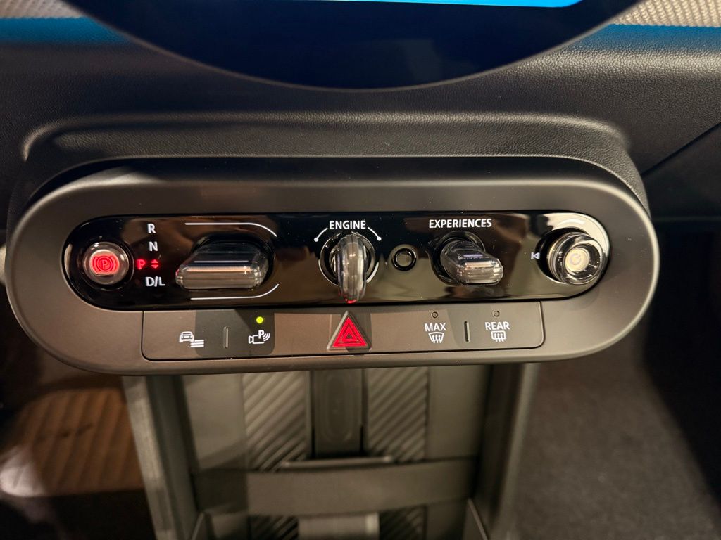 Thumbnail: 2026 MINI Cooper - 18