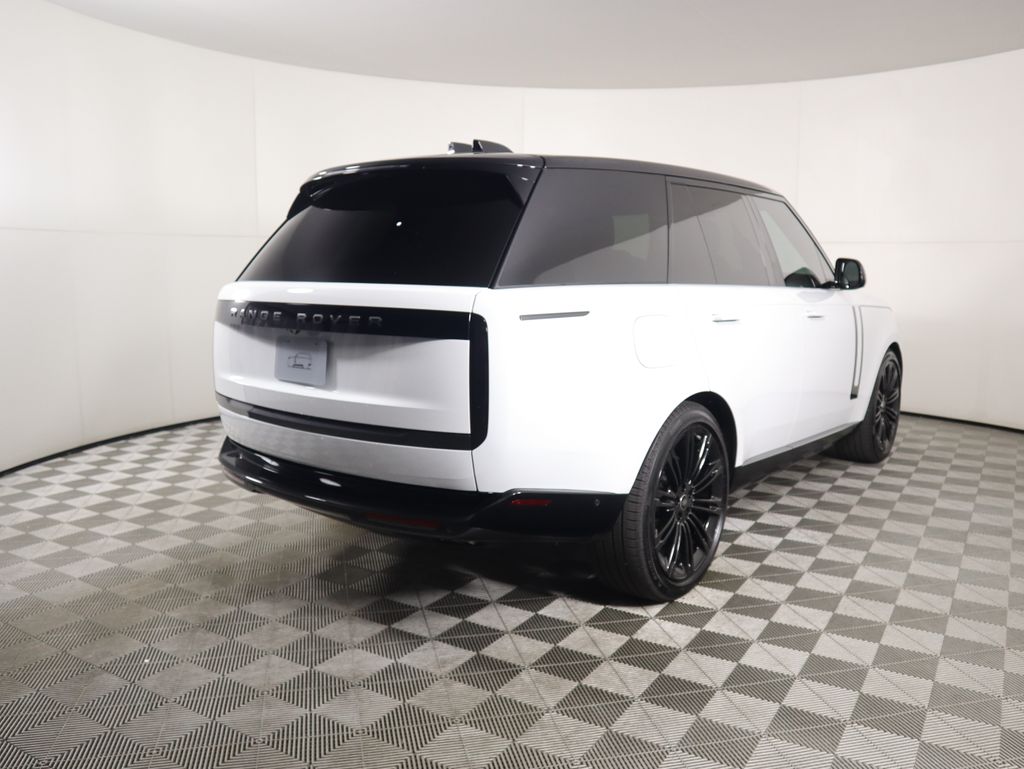 Thumbnail: 2025 Land Rover Range Rover - 5