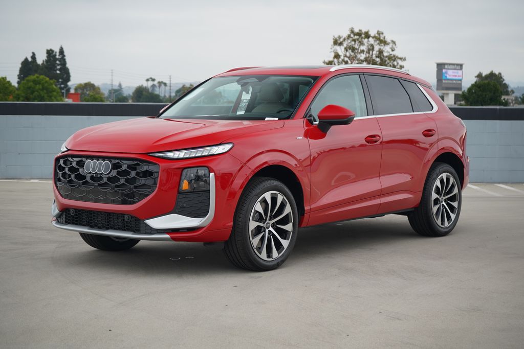Progressive Red Metallic 2026 Audi Q3 SUV / Crossover  7-Speed Automatic