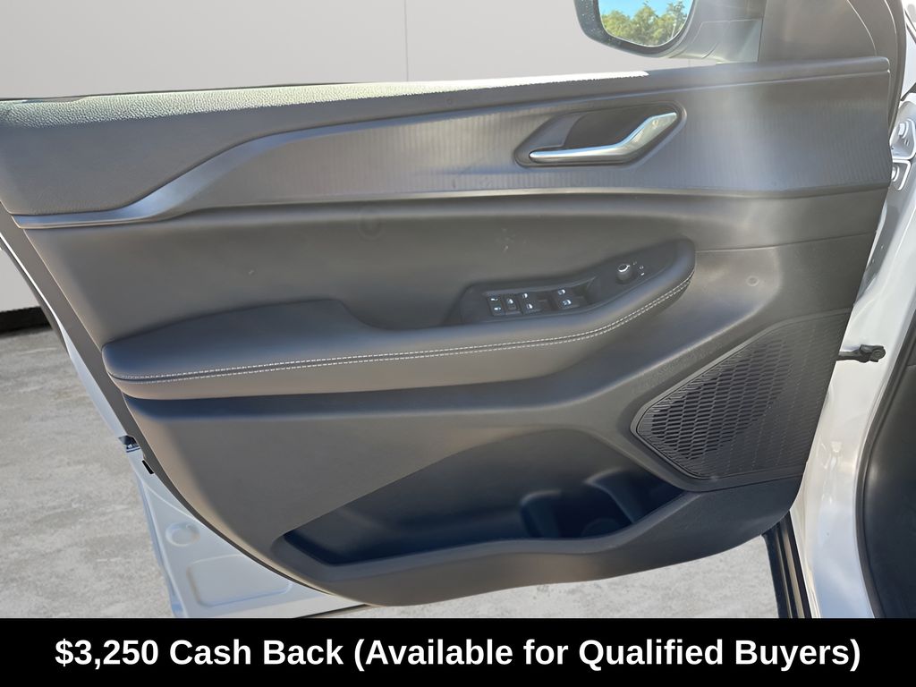 New Car 2025 Jeep Grand Cherokee  For Sale Under $40,000 In Austin, Texas