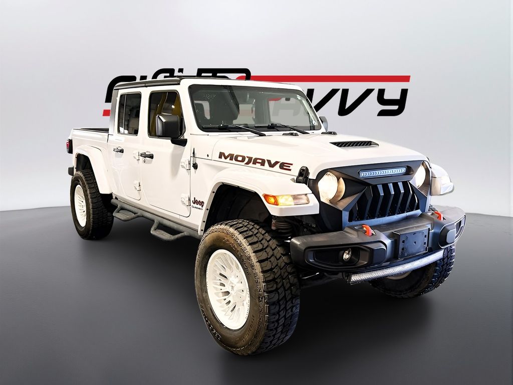 Bright White Clearcoat 2022 Jeep Gladiator Pickup Truck Four-Wheel Drive 8-Speed Automatic