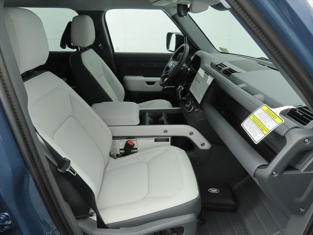 Thumbnail: 2026 Land Rover Defender - 20