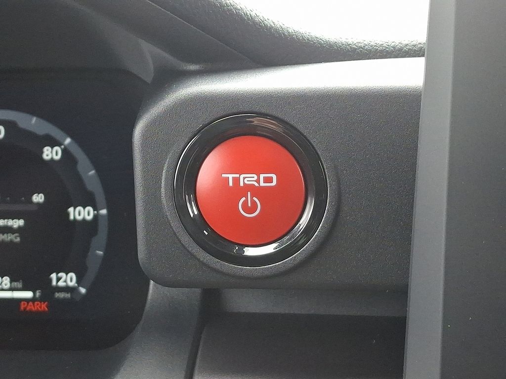 Thumbnail: 2025 Toyota 4Runner - 23