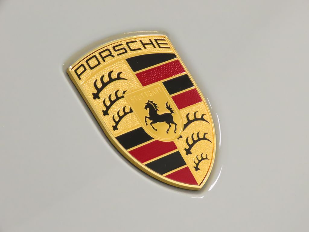 Thumbnail: 2026 Porsche Macan - 13