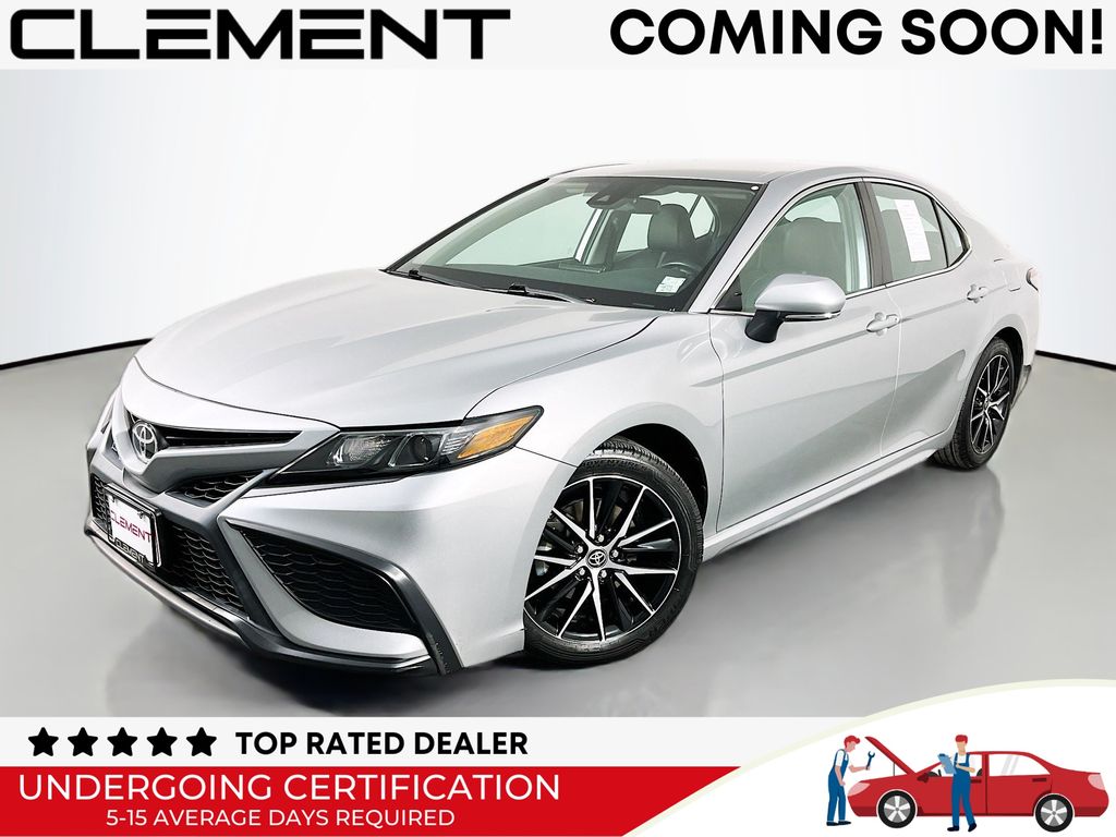 2022 Toyota Camry SE Nightshade FWD