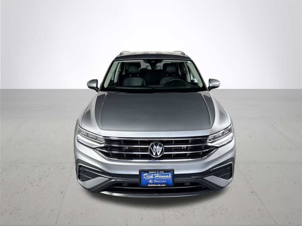 Image of 2022 Volkswagen Tiguan SE 4MOTION
