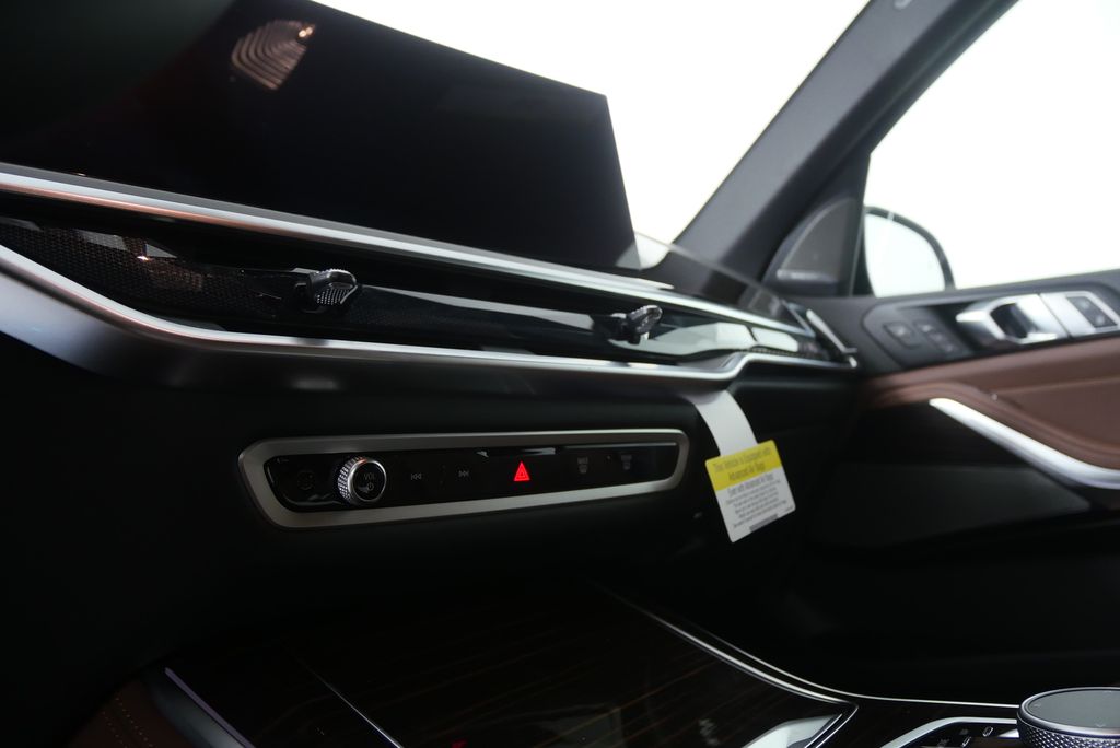 Thumbnail: 2026 BMW X5 - 20