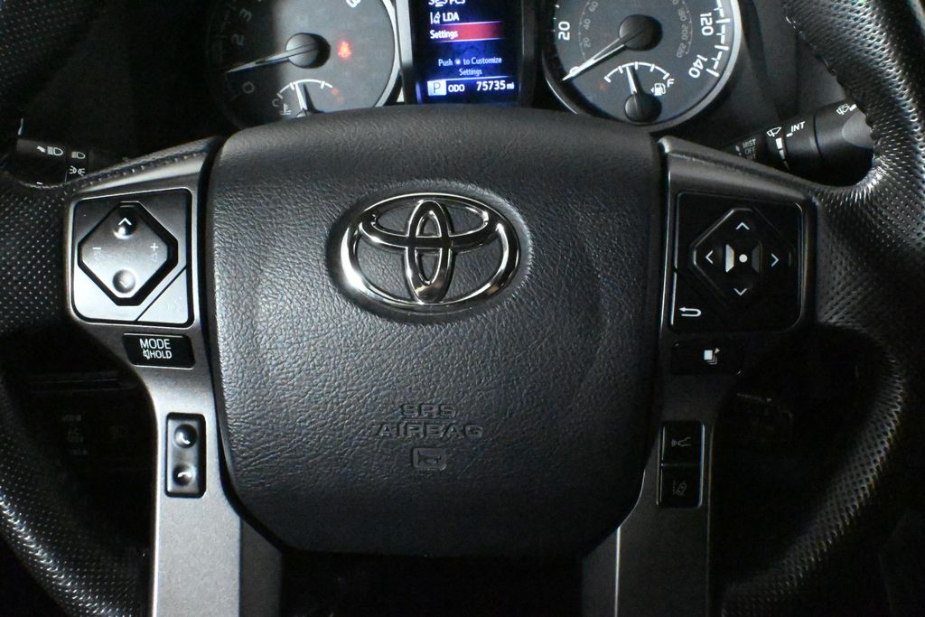 Thumbnail: 2019 Toyota Tacoma - 20