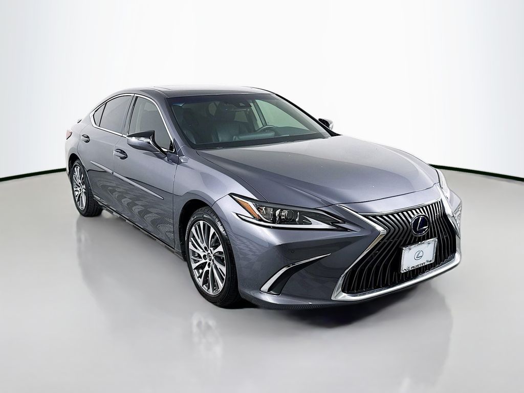 Thumbnail: 2020 Lexus ES - 3