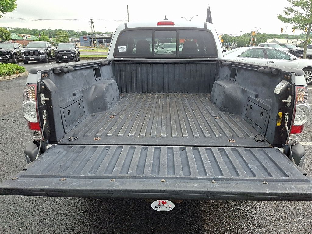 Thumbnail: 2012 Toyota Tacoma - 32