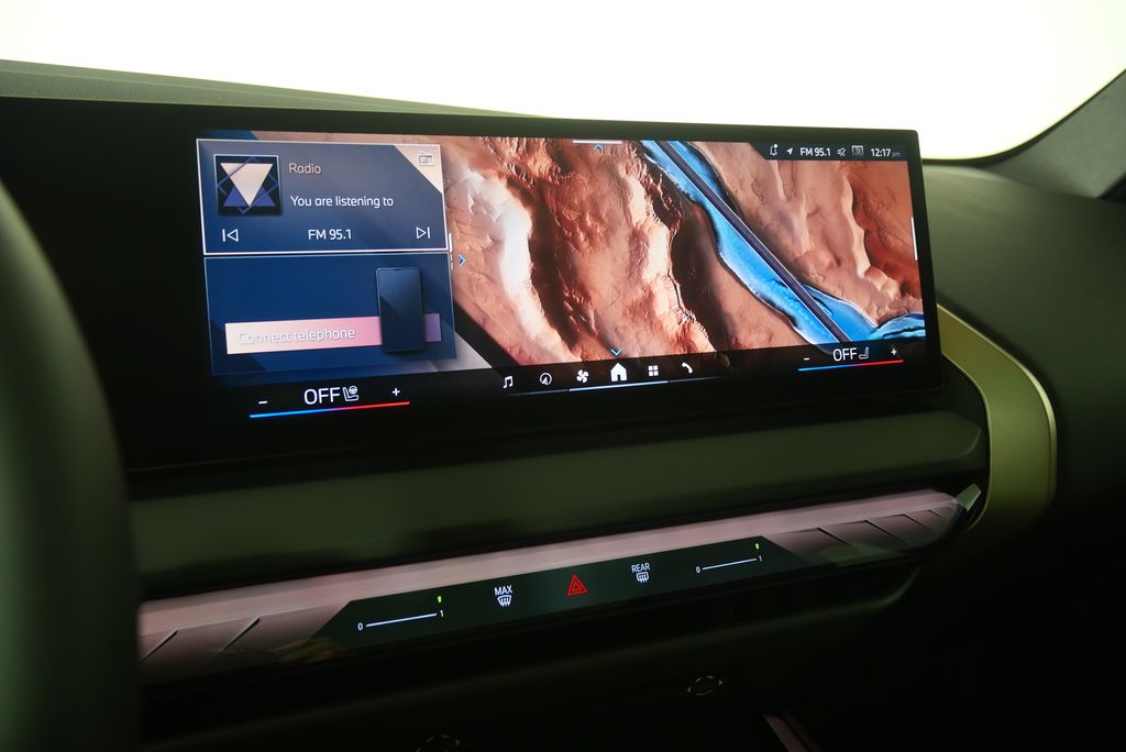 Thumbnail: 2025 BMW X3 - 23