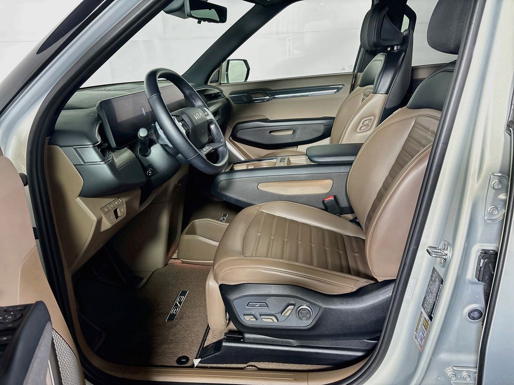 2024 Kia EV9 Land