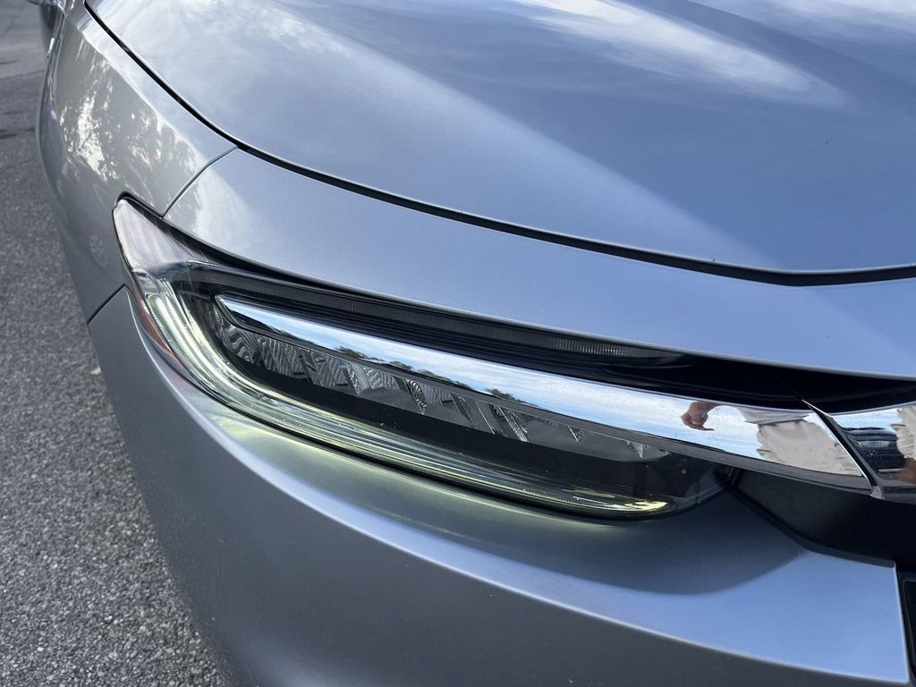 2022 Honda Insight EX 10