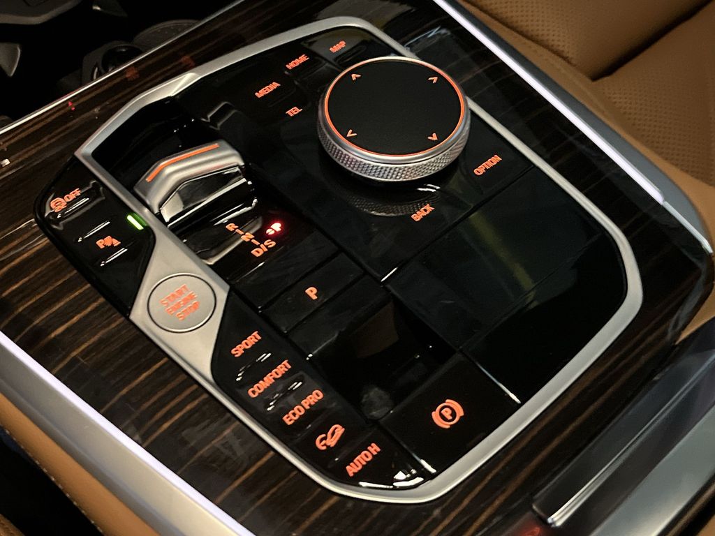 Thumbnail: 2026 BMW X5 - 20