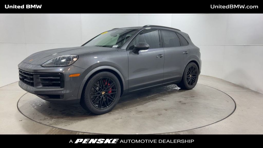 Thumbnail: 2024 Porsche Cayenne - 4