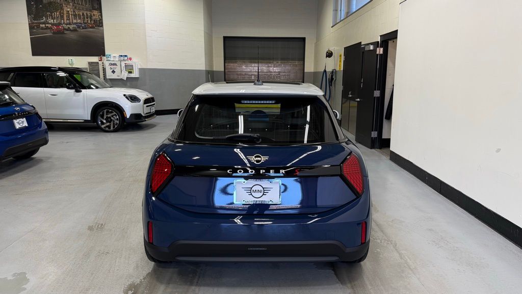 Thumbnail: 2026 MINI Cooper - 4