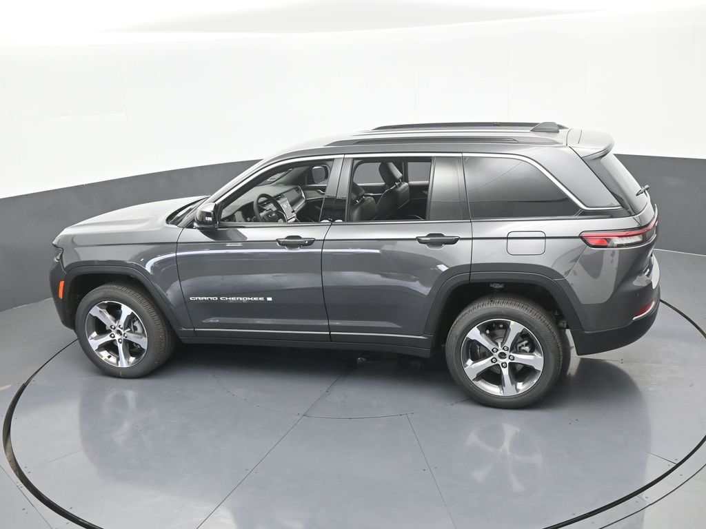 New 2026 Baltic Gray Metallic Clearcoat Jeep Limited image 43