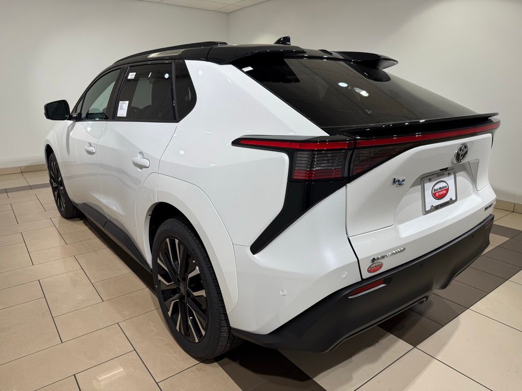 Thumbnail: 2026 Toyota bZ - 3