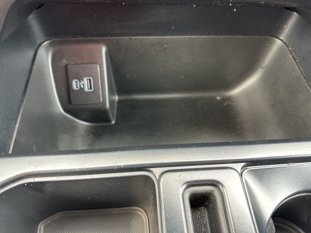 2023 Oxford White Ford F-150 XLT RWD Truck
