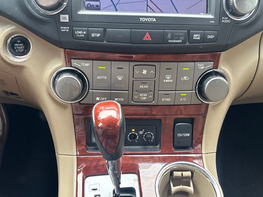 Used 2012 Toyota Highlander SUV
