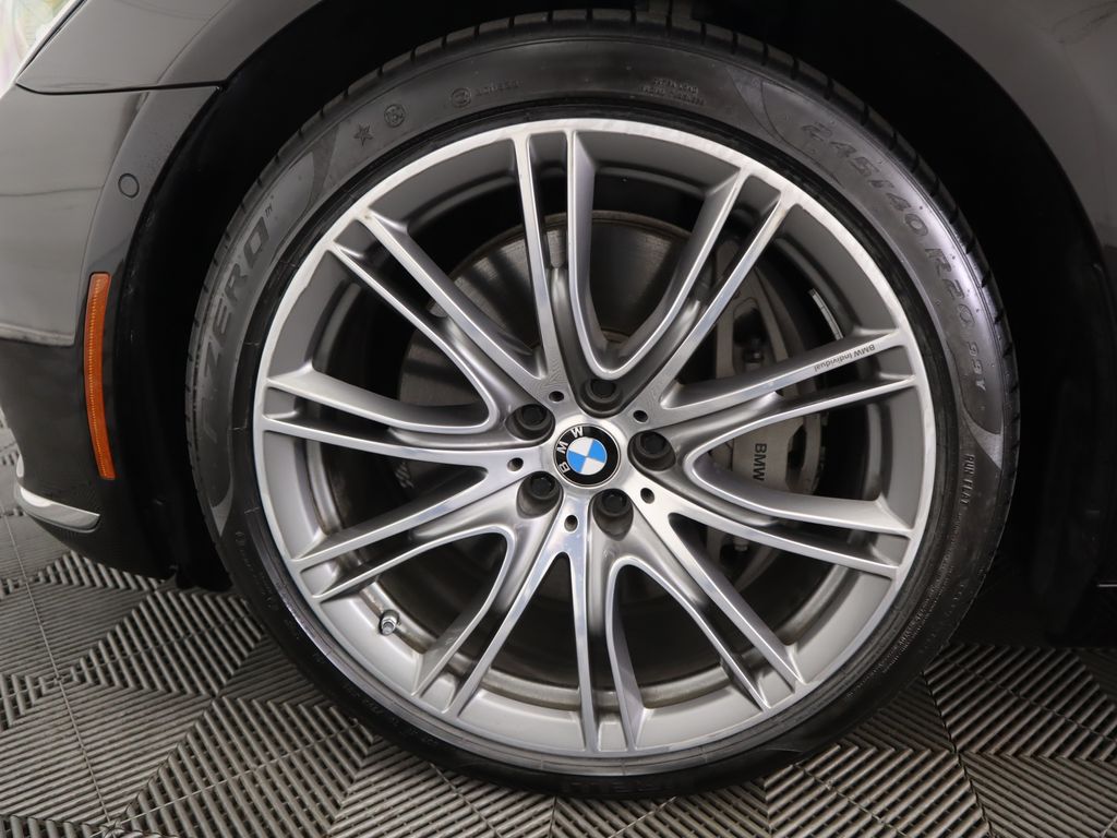 Thumbnail: 2019 BMW 7 Series - 31