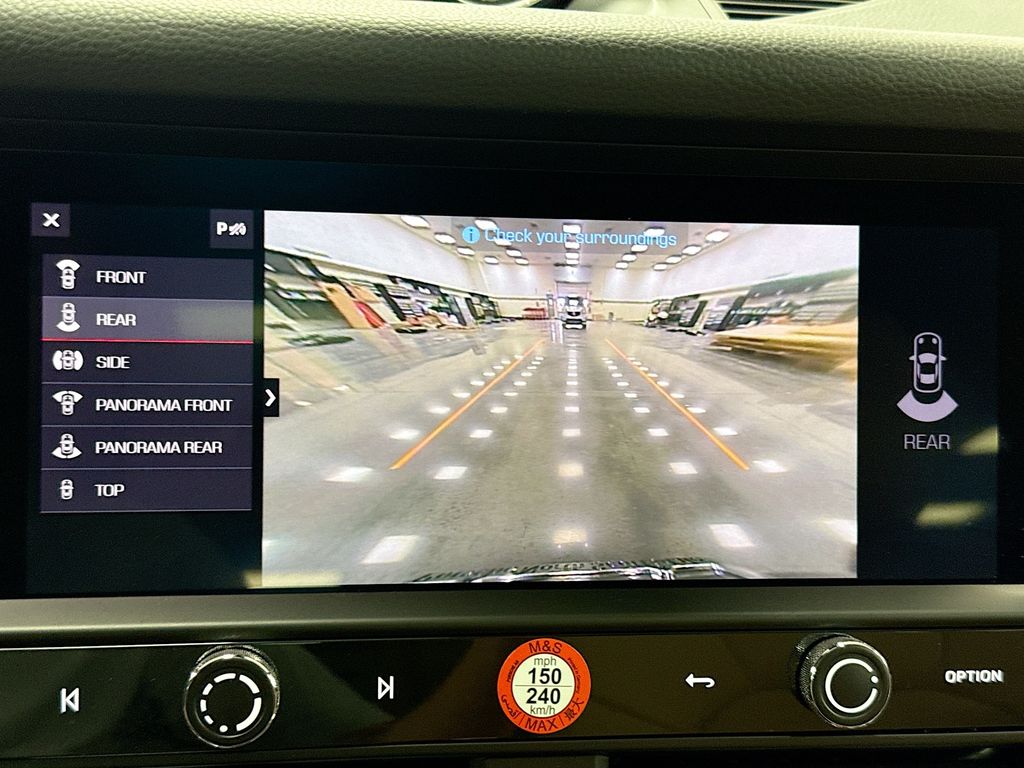 Thumbnail: 2025 Porsche Macan - 17