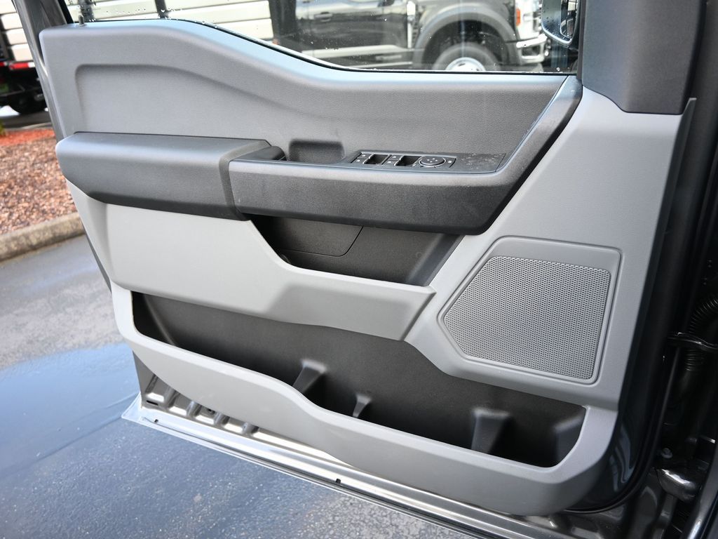 2025 Ford F-250 Super Duty XL