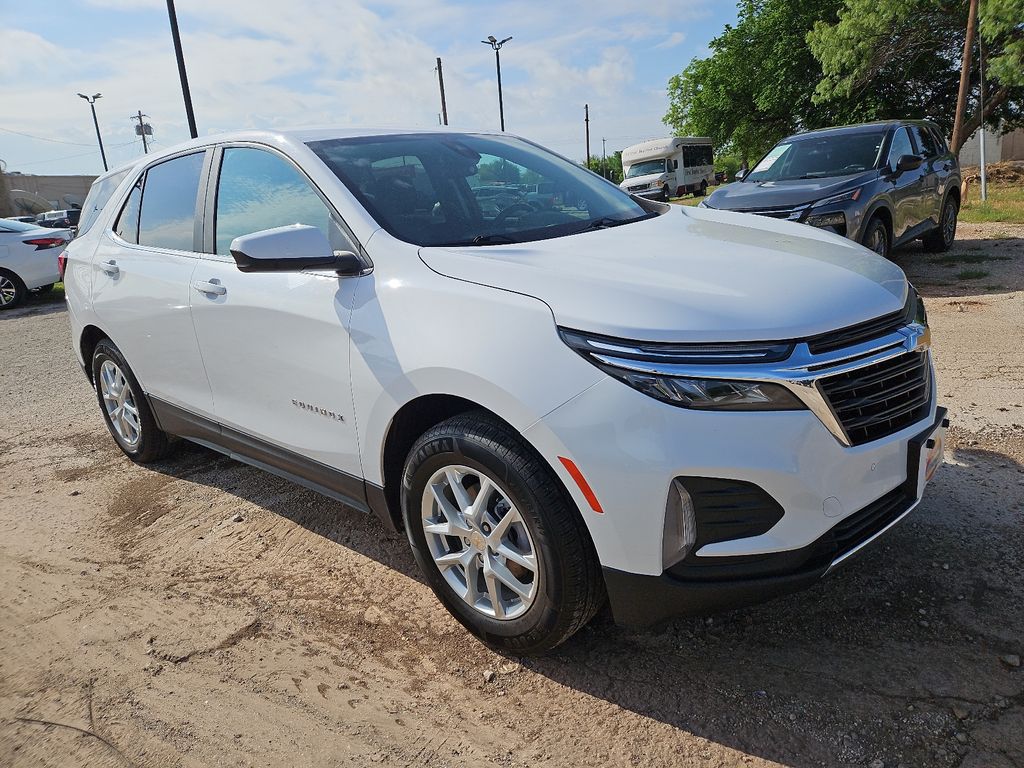 Summit White 2024 Chevrolet Equinox LT FWD with 1LT SUV / Crossover Front-Wheel Drive 6-Speed Automatic Overdrive