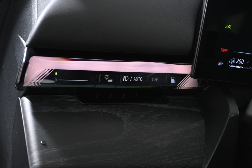 Thumbnail: 2026 BMW 5 Series - 27